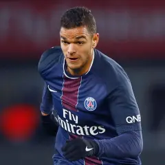 Piłkarz PSG, Hatem Ben Arfa, w akcji.