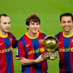 Iniesta, Messi i Xavi z Złotą Piłką. Ile Lig Mistrzów ma Barcelona? Ta trójka zdobyła ich wiele!