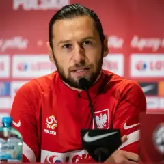 Grzegorz Krychowiak, w jakim klubie gra? Piłkarz reprezentacji Polski udziela wywiadu na konferencji prasowej.