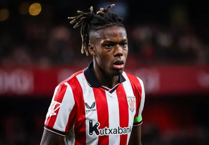Piłkarz Nico Williams w koszulce Athletic Club.