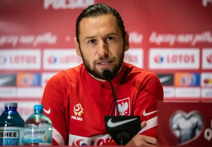 Grzegorz Krychowiak, w jakim klubie gra? Piłkarz reprezentacji Polski udziela wywiadu na konferencji prasowej.