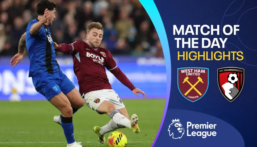 Składy: West Ham – A.F.C. Bournemouth. Piłkarze walczą o piłkę na boisku. W tle logo Premier League i nazwy drużyn.