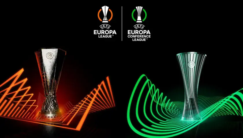Trofea Ligi Europy i Ligi Konferencji UEFA, symbolizujące zmagania w eliminacjach.