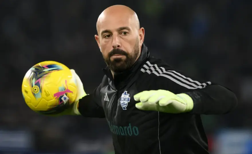 Pepe Reina - kariera, trofea i lekcje dla młodych bramkarzy