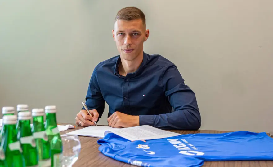 Dominik Hładun - kariera, styl gry i powrót do Zagłębia