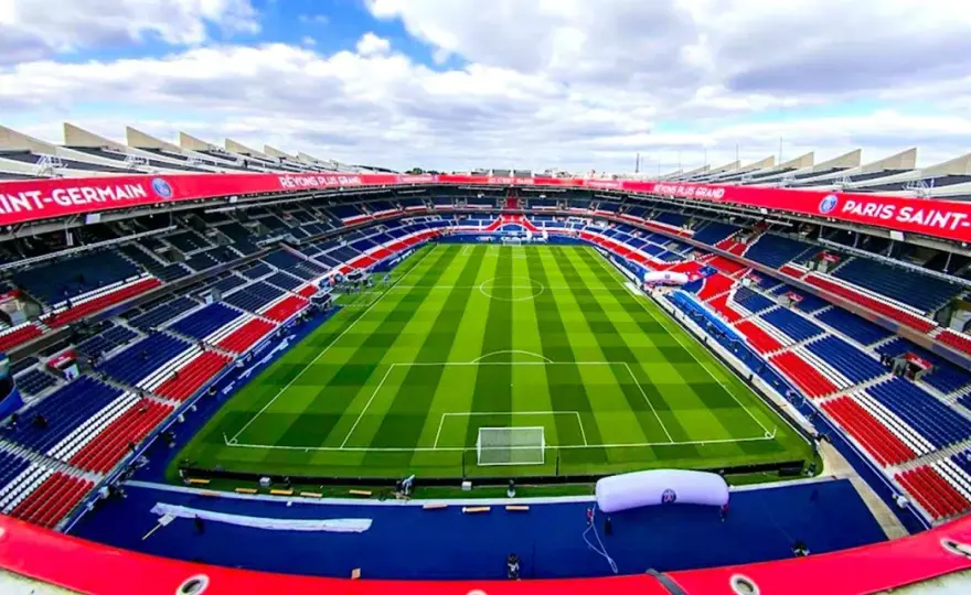 Parc des Princes - stadion PSG, zwiedzanie i wybór miejsc
