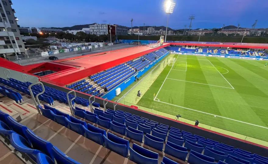 Estadi Johan Cruyff - pojemność, drużyny i plan wizyty