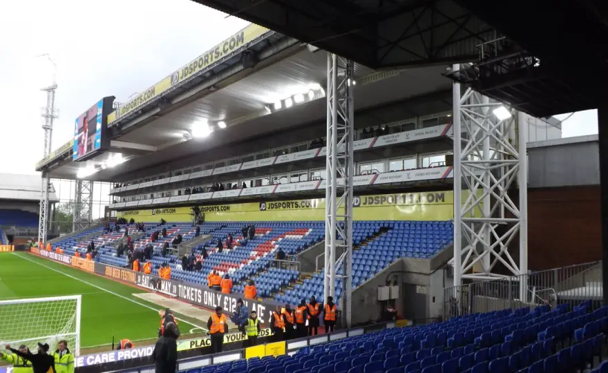 Selhurst Park Crystal Palace - historia, trybuny i dojazd