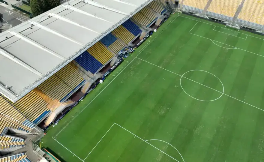 Stadio Ennio Tardini w Parmie - historia, pojemność i wizyta