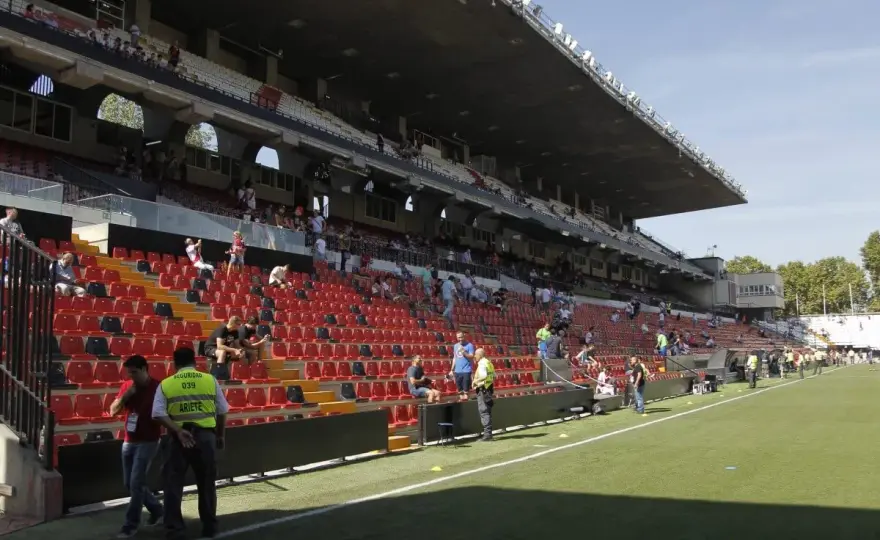 Estadio de Vallecas - Stadion Rayo, który musisz poznać