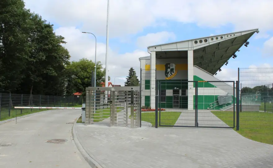 Stadion Miejski w Białej Podlaskiej - adres, boisko i trybuny