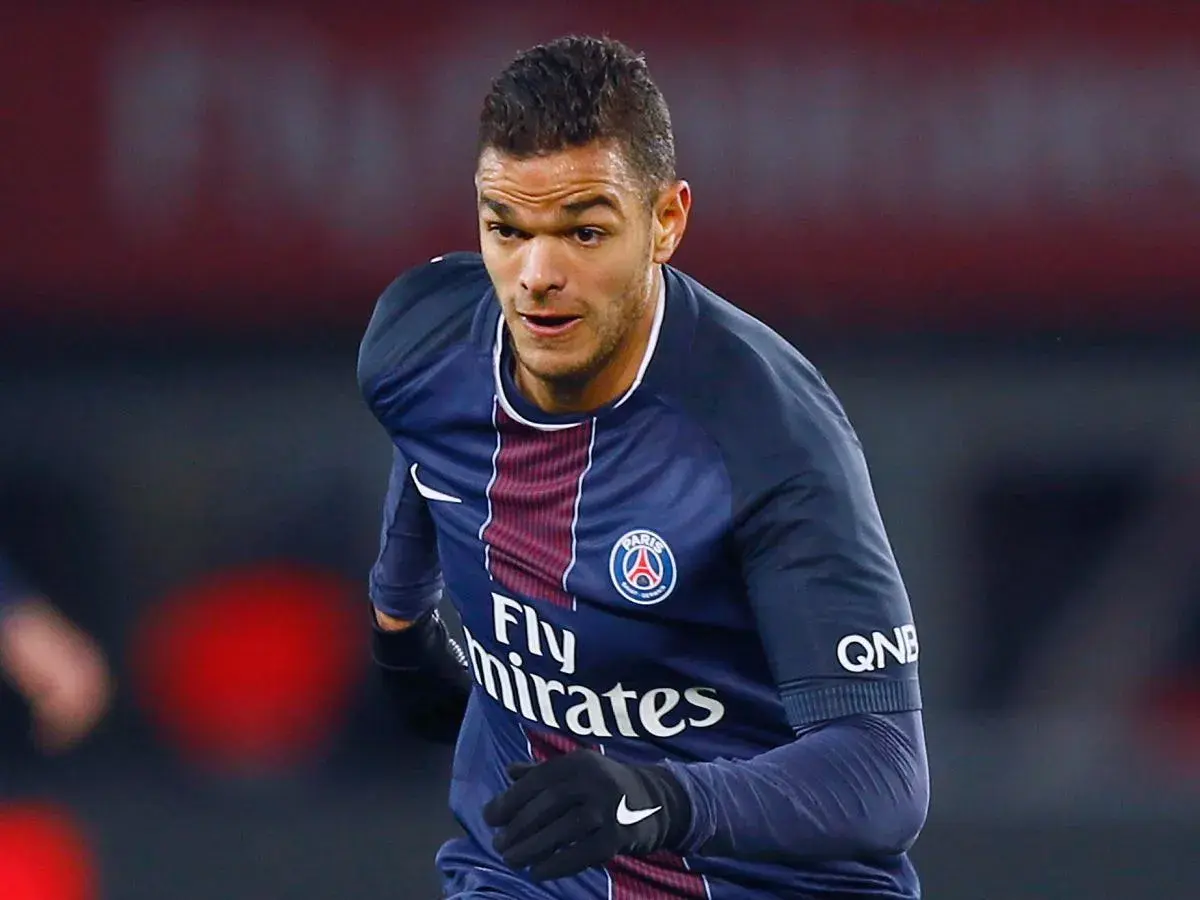 Piłkarz PSG, Hatem Ben Arfa, w akcji.