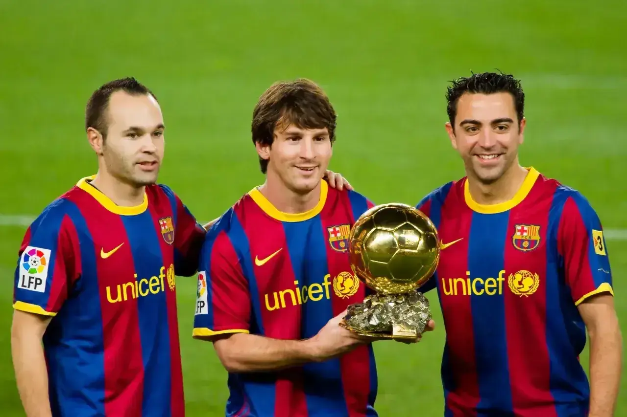 Iniesta, Messi i Xavi z Złotą Piłką. Ile Lig Mistrzów ma Barcelona? Ta trójka zdobyła ich wiele!