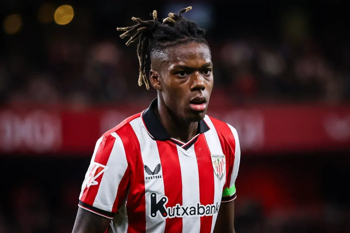 Piłkarz Nico Williams w koszulce Athletic Club.
