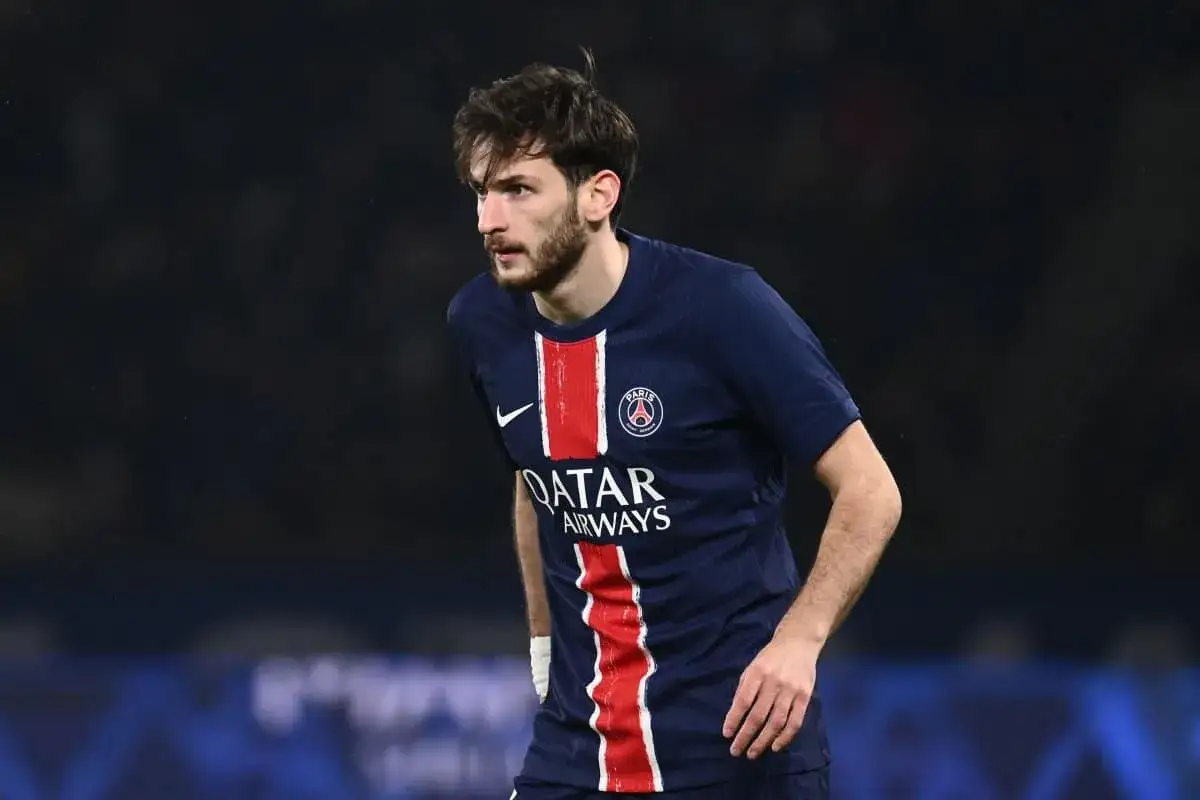 Piłkarz PSG Khvicha Kvaratskhelia w akcji. Data dołączenia do klubu nieznana.